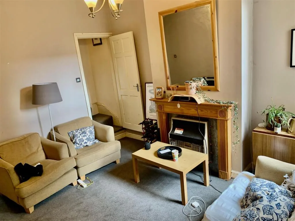 4 bedroom terraced house for rent