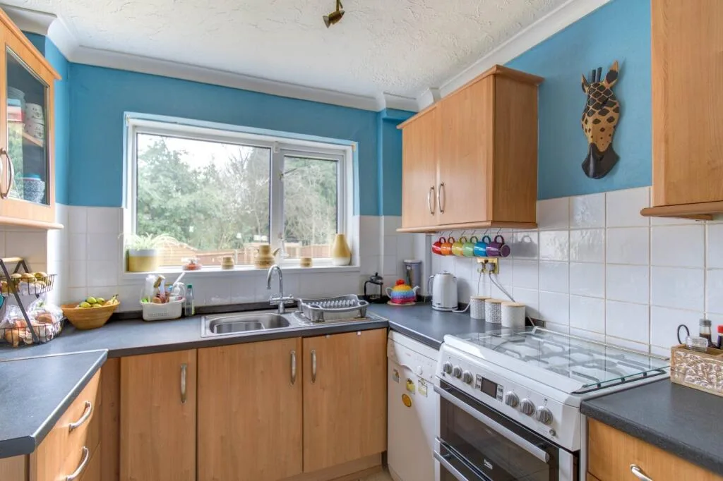 2 bedroom semi-detached house for rent