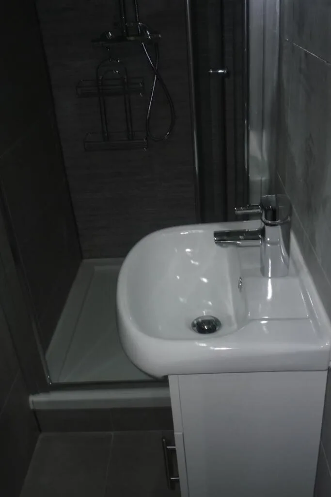 6 bedroom terraced house for rent