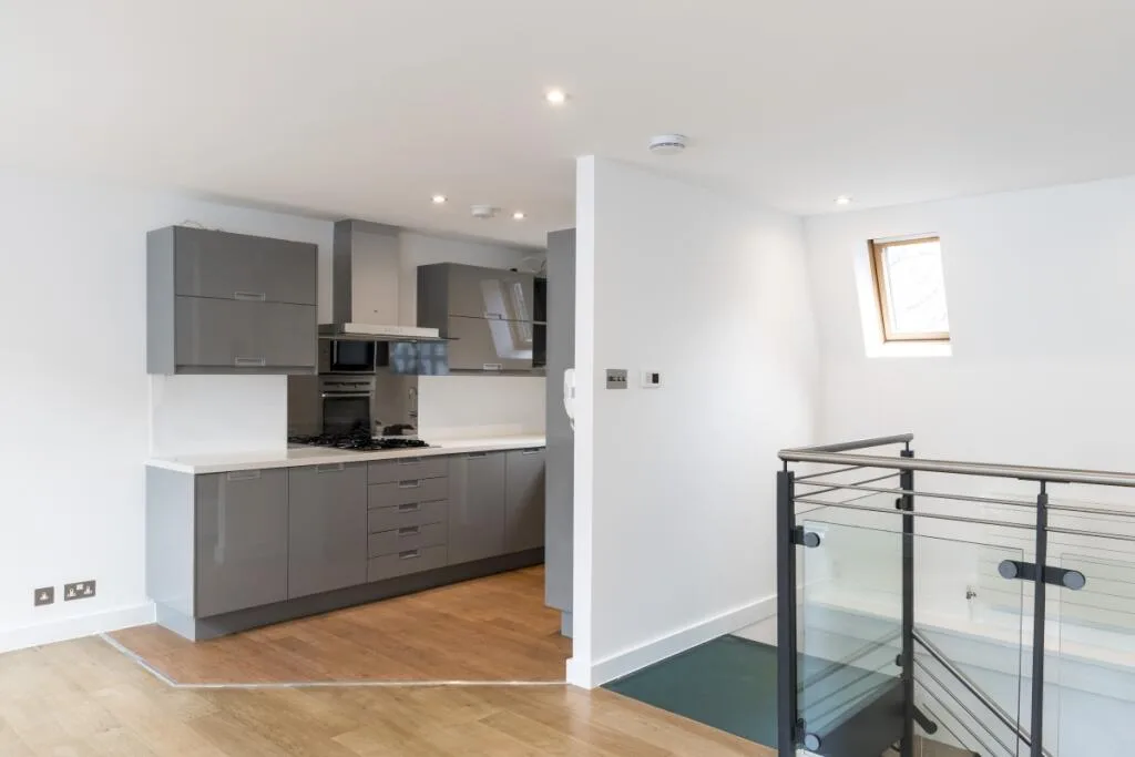 2 bedroom mews property for rent