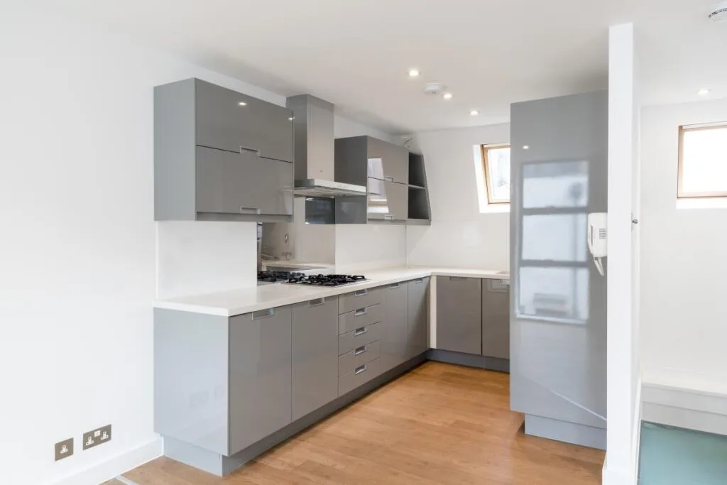 2 bedroom mews property for rent