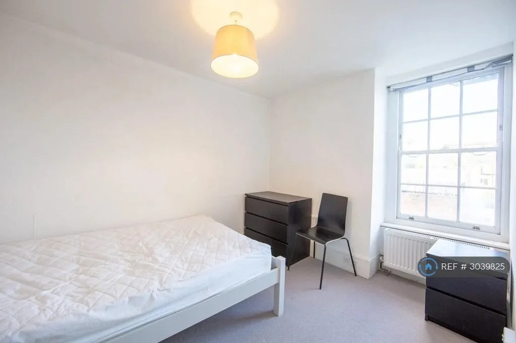 4 bedroom terraced house for rent