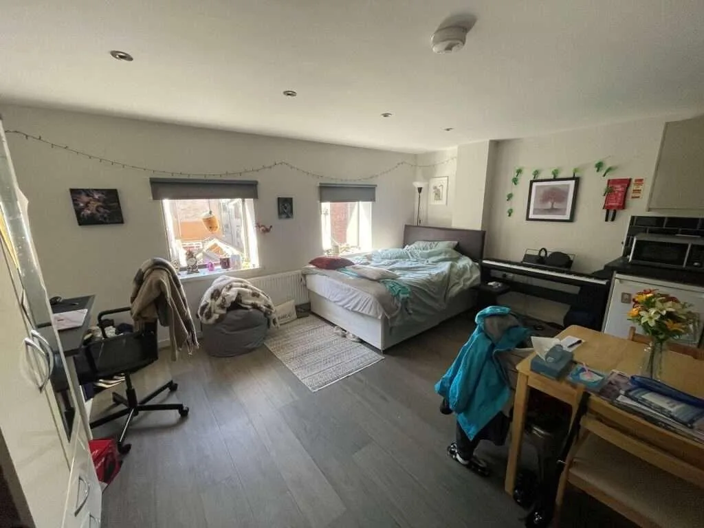 Studio flat for rent
