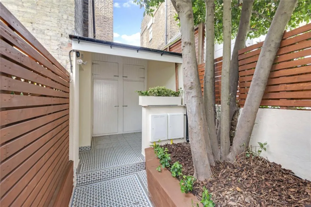 3 bedroom apartment for rent