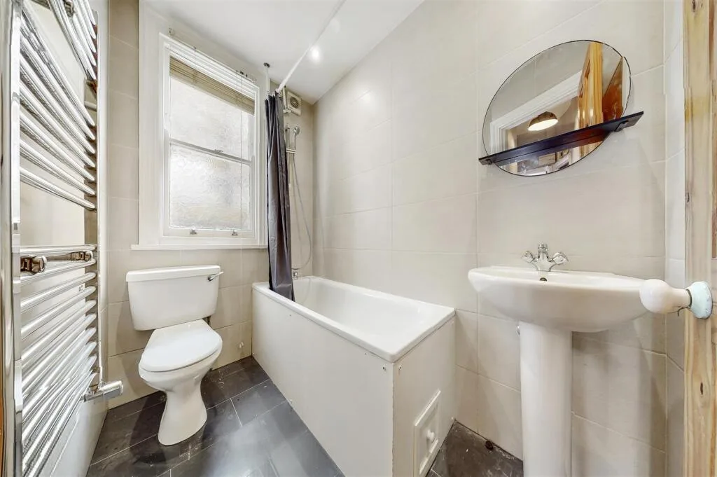3 bedroom flat for rent