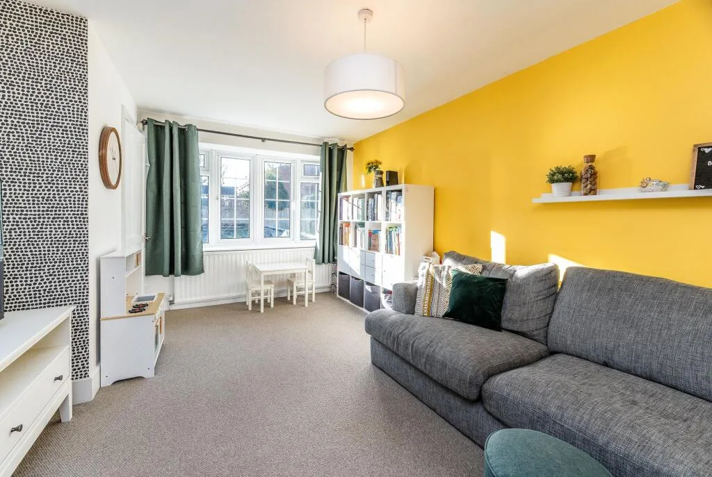 2 bedroom end of terrace house for rent