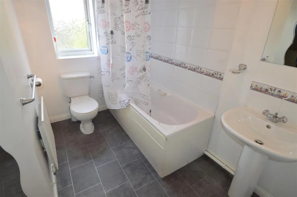 2 bedroom house for rent