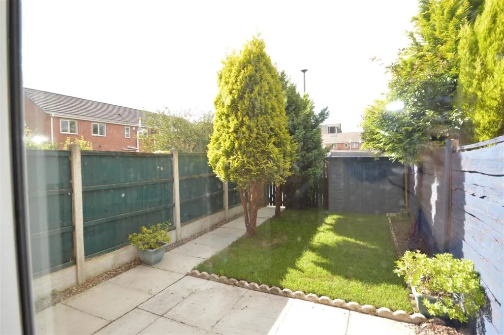 2 bedroom house for rent