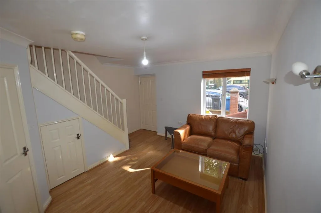 2 bedroom house for rent