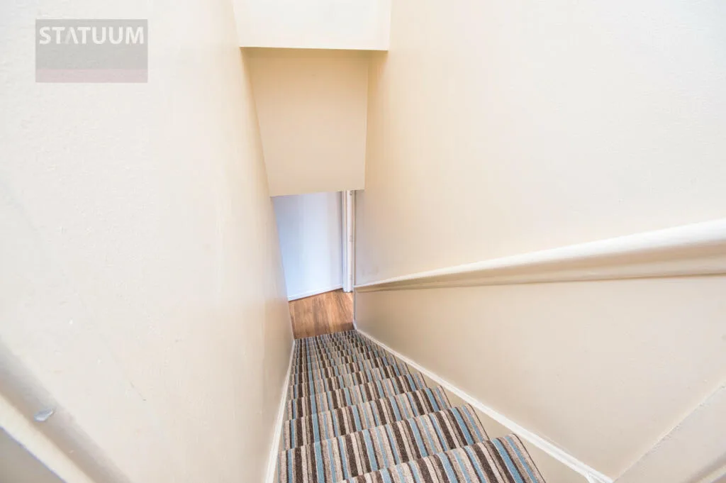 3 bedroom mews property for rent