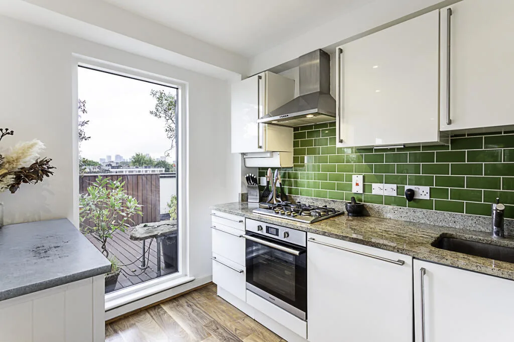 3 bedroom flat for rent