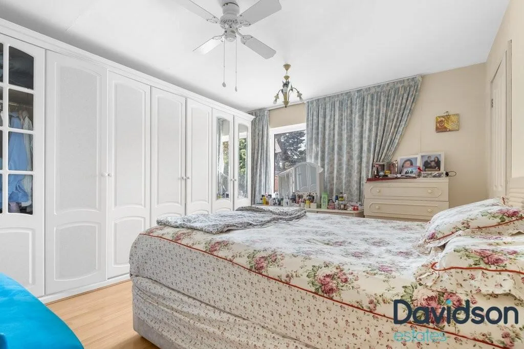 4 bedroom detached house for rent