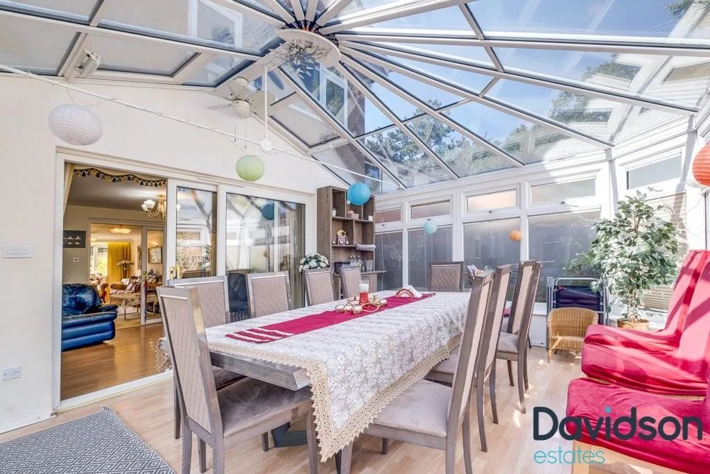 4 bedroom detached house for rent