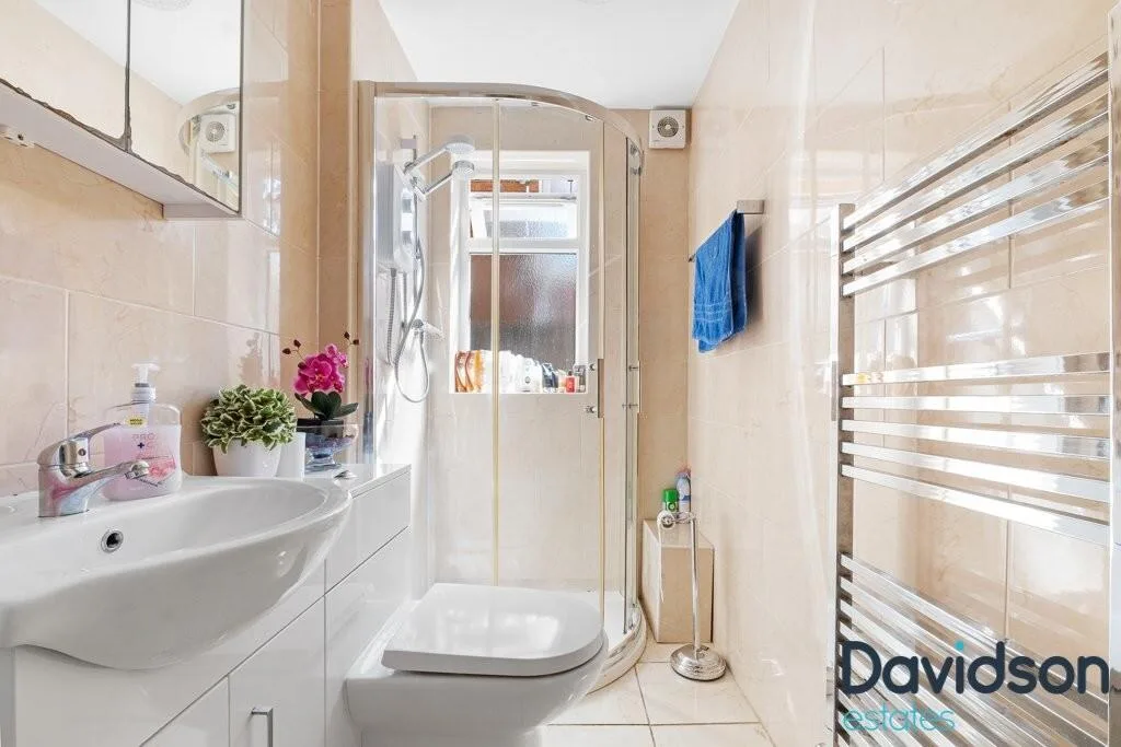 4 bedroom detached house for rent