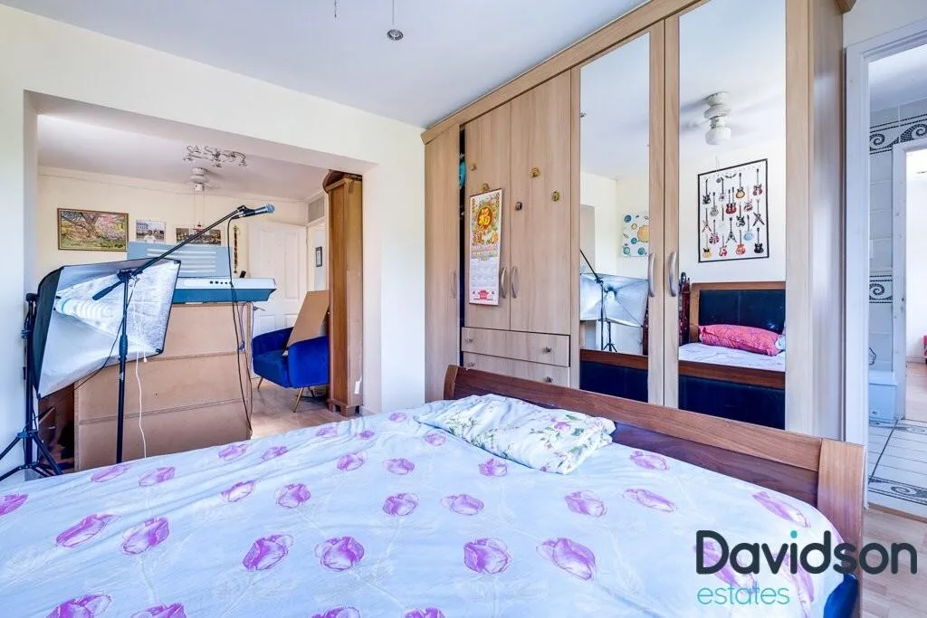 4 bedroom detached house for rent