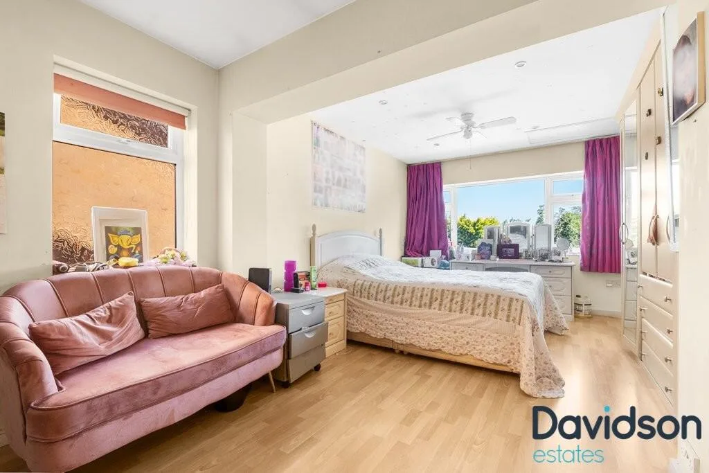 4 bedroom detached house for rent
