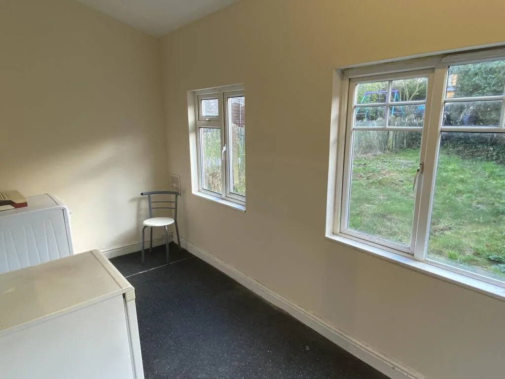 3 bedroom semi-detached house for rent