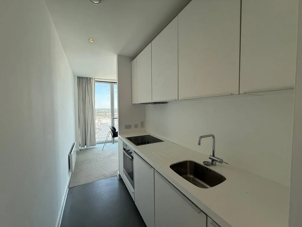 Studio flat for rent
