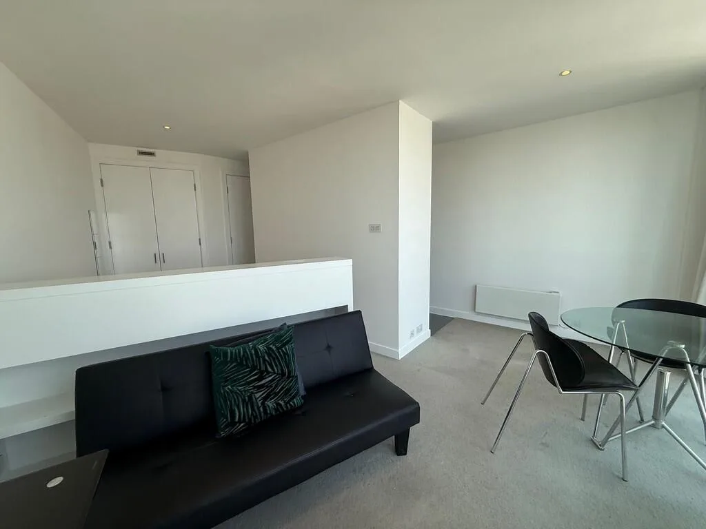 Studio flat for rent