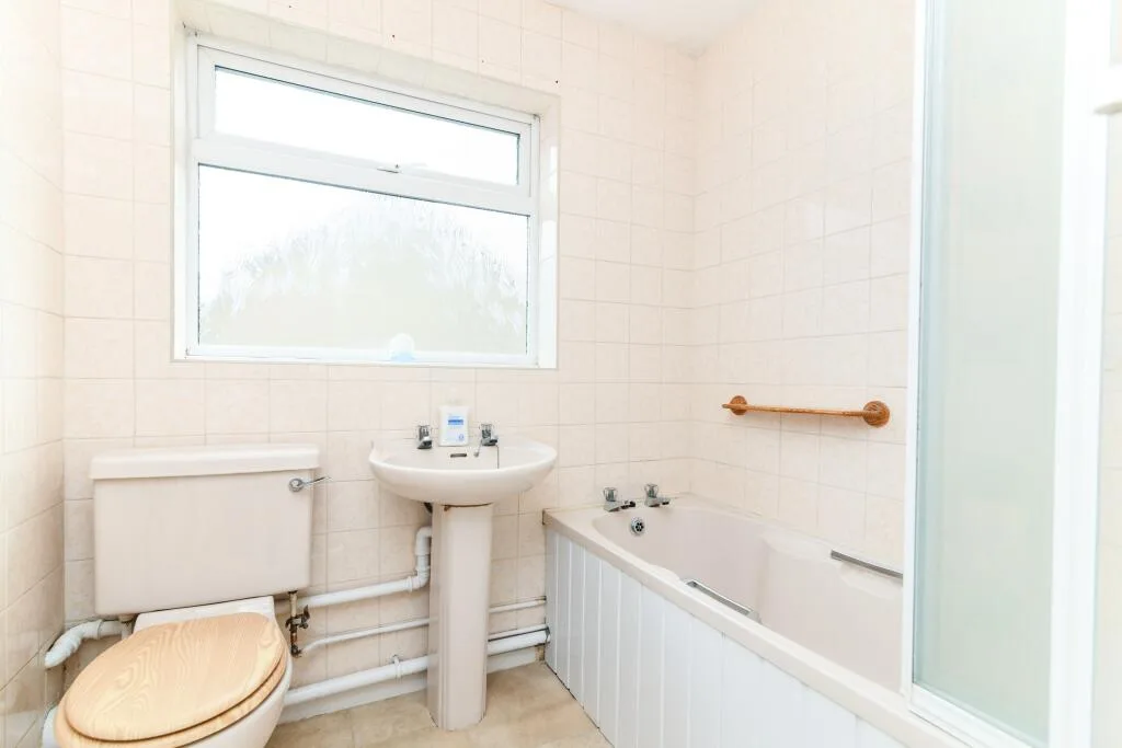 2 bedroom house for rent