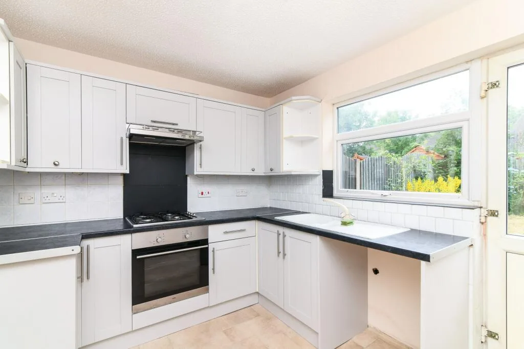 2 bedroom house for rent