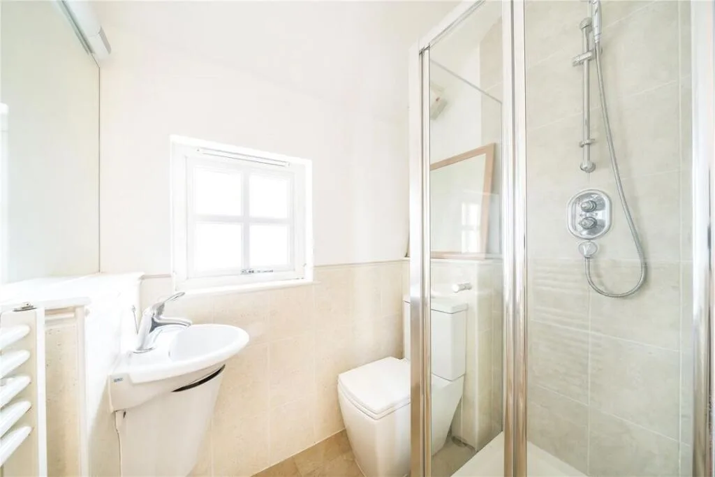 2 bedroom house for rent