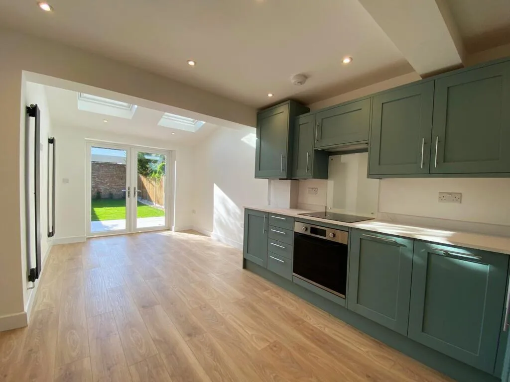 2 bedroom ground floor flat for rent