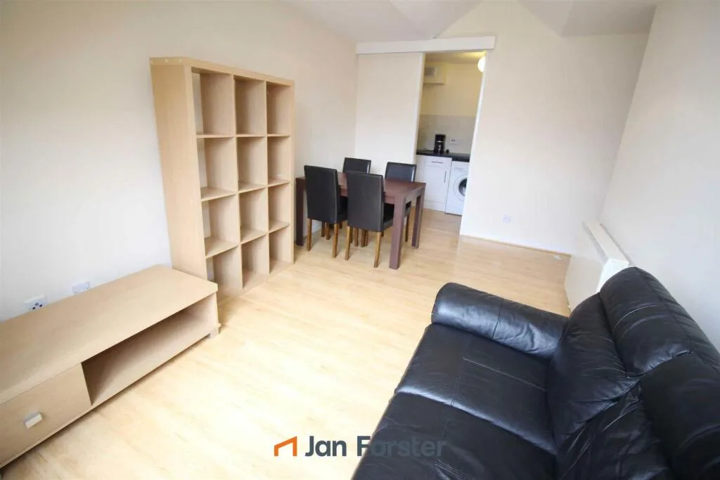 2 bedroom ground floor flat for rent