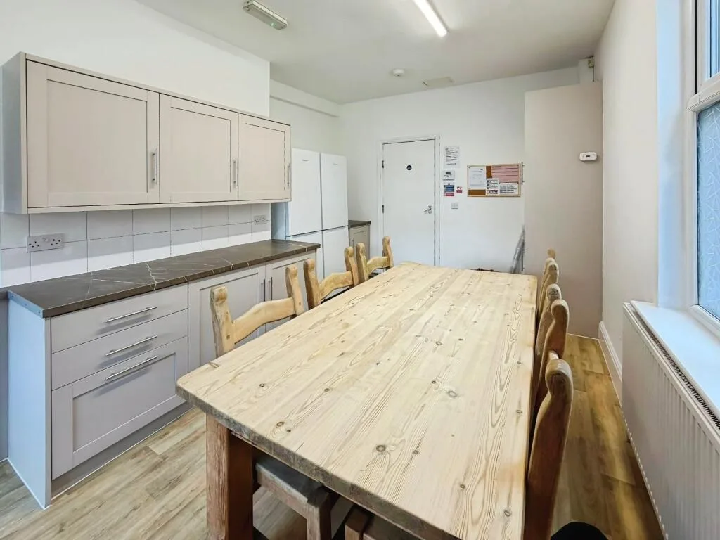 1 bedroom house for rent