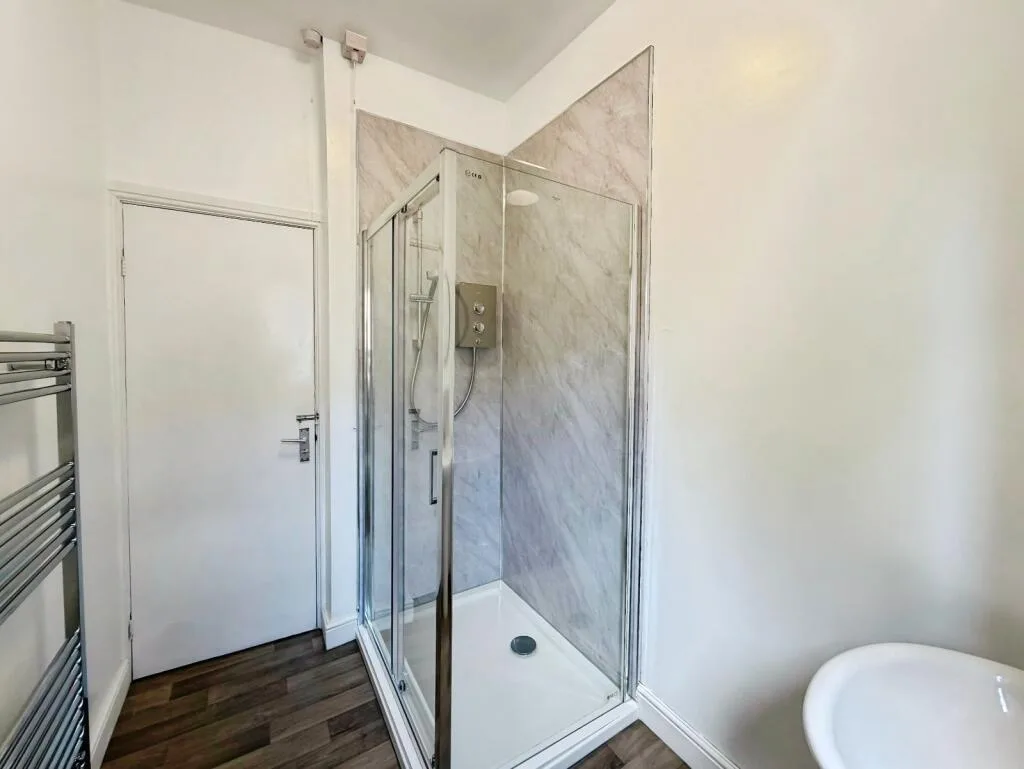1 bedroom house for rent