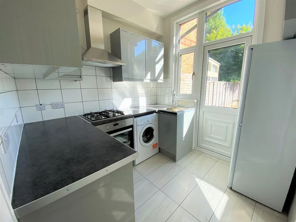 1 bedroom ground floor flat for rent