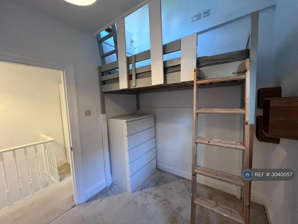 4 bedroom detached house for rent