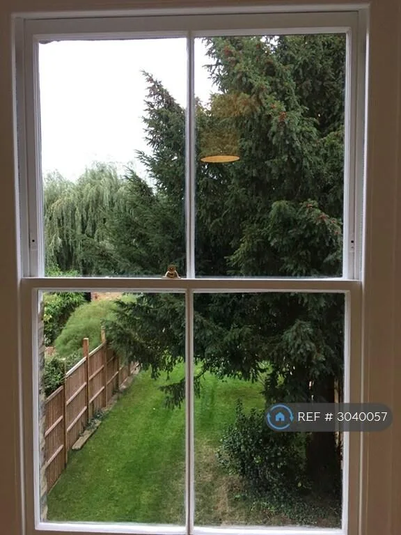 4 bedroom detached house for rent