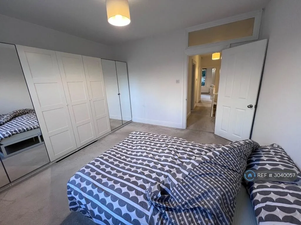 4 bedroom detached house for rent