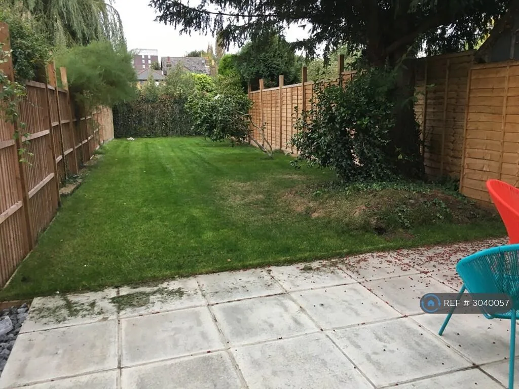 4 bedroom detached house for rent