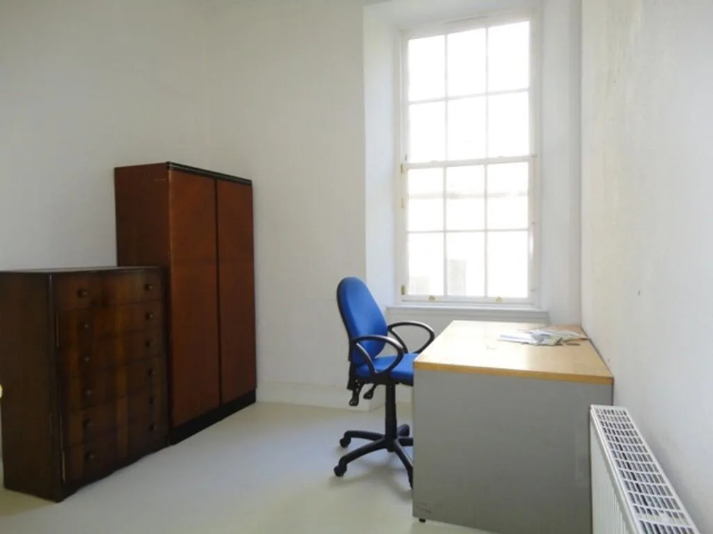 4 bedroom flat for rent