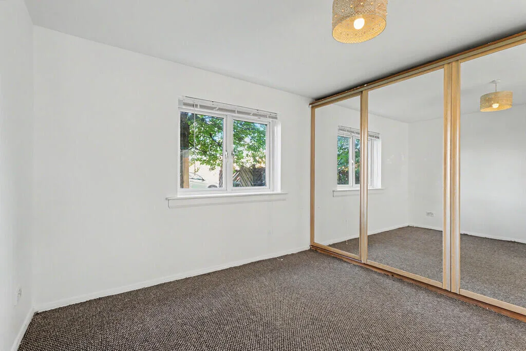 1 bedroom ground floor flat for rent