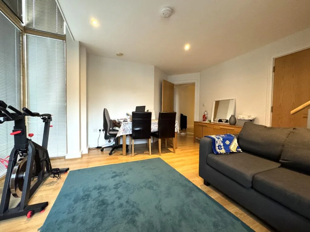 2 bedroom flat for rent