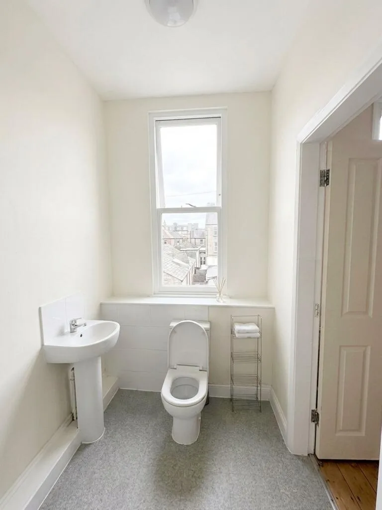 1 bedroom house for rent