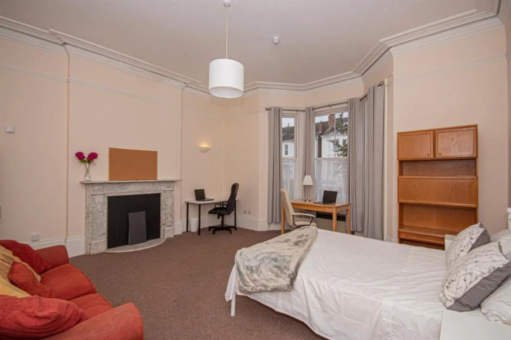 1 bedroom detached house for rent
