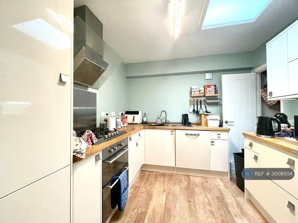 3 bedroom flat for rent