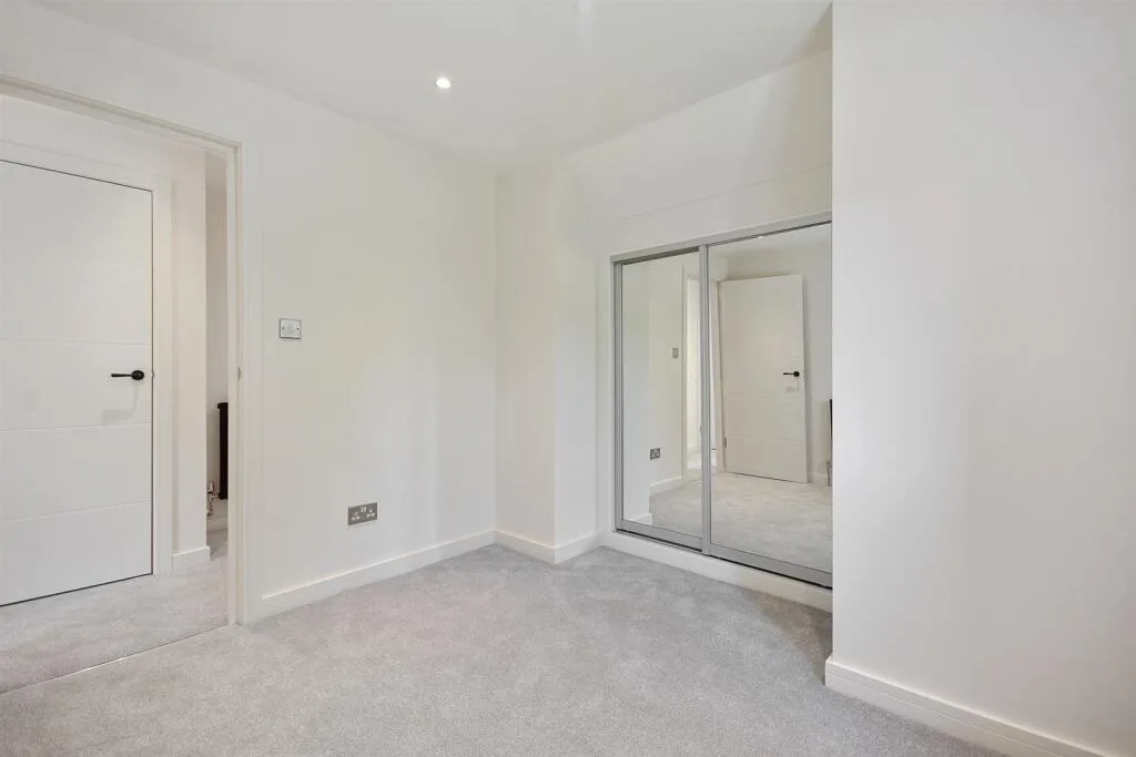 2 bedroom house for rent