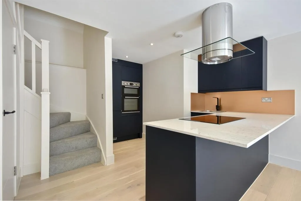 2 bedroom house for rent
