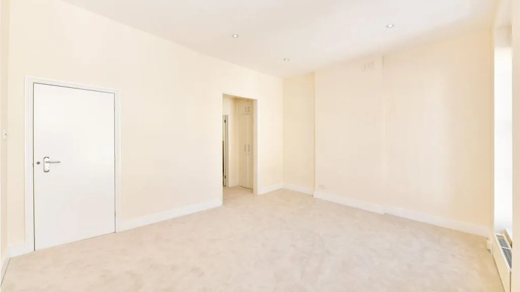 3 bedroom town house for rent