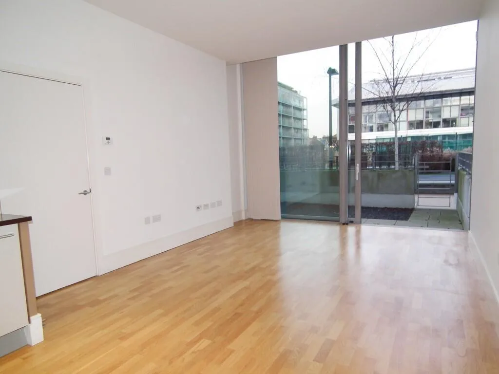 1 bedroom ground floor flat for rent