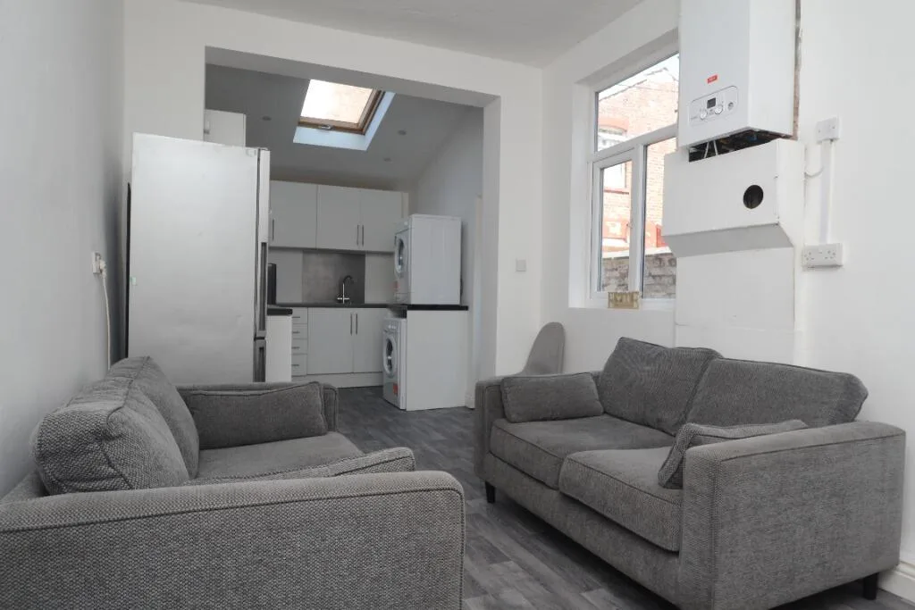 4 bedroom terraced house for rent