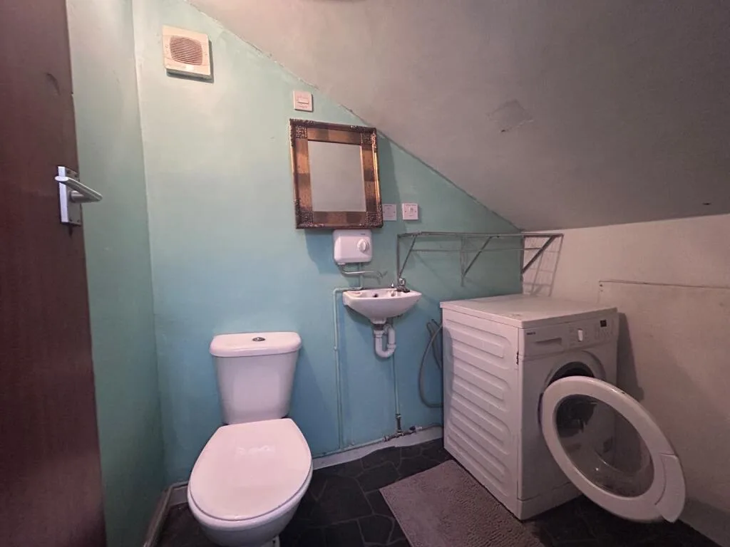 1 bedroom house for rent