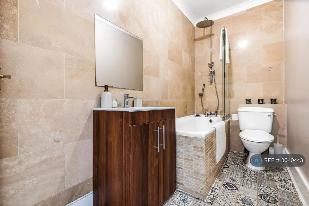 2 bedroom flat for rent