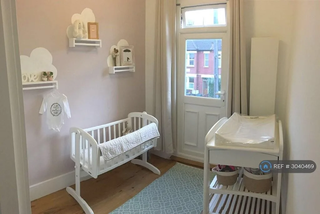 2 bedroom maisonette for rent