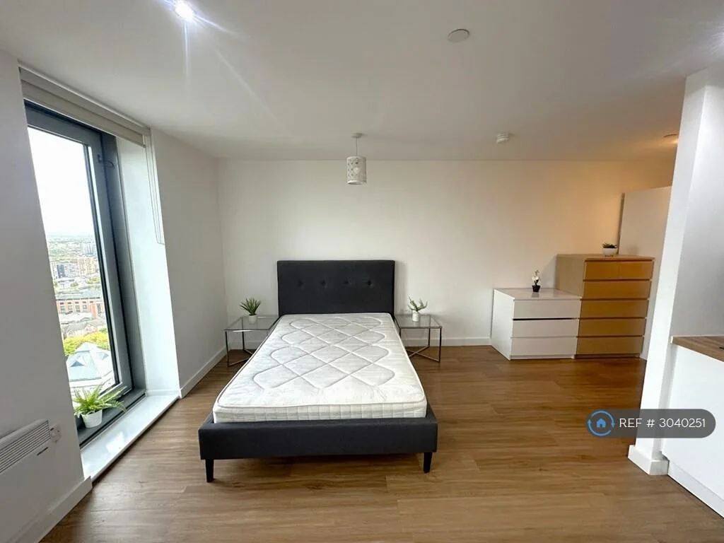 Studio flat for rent